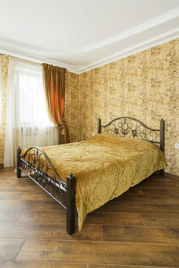 Apartment In Deribasovskay Street 20 أوديسا المظهر الخارجي الصورة